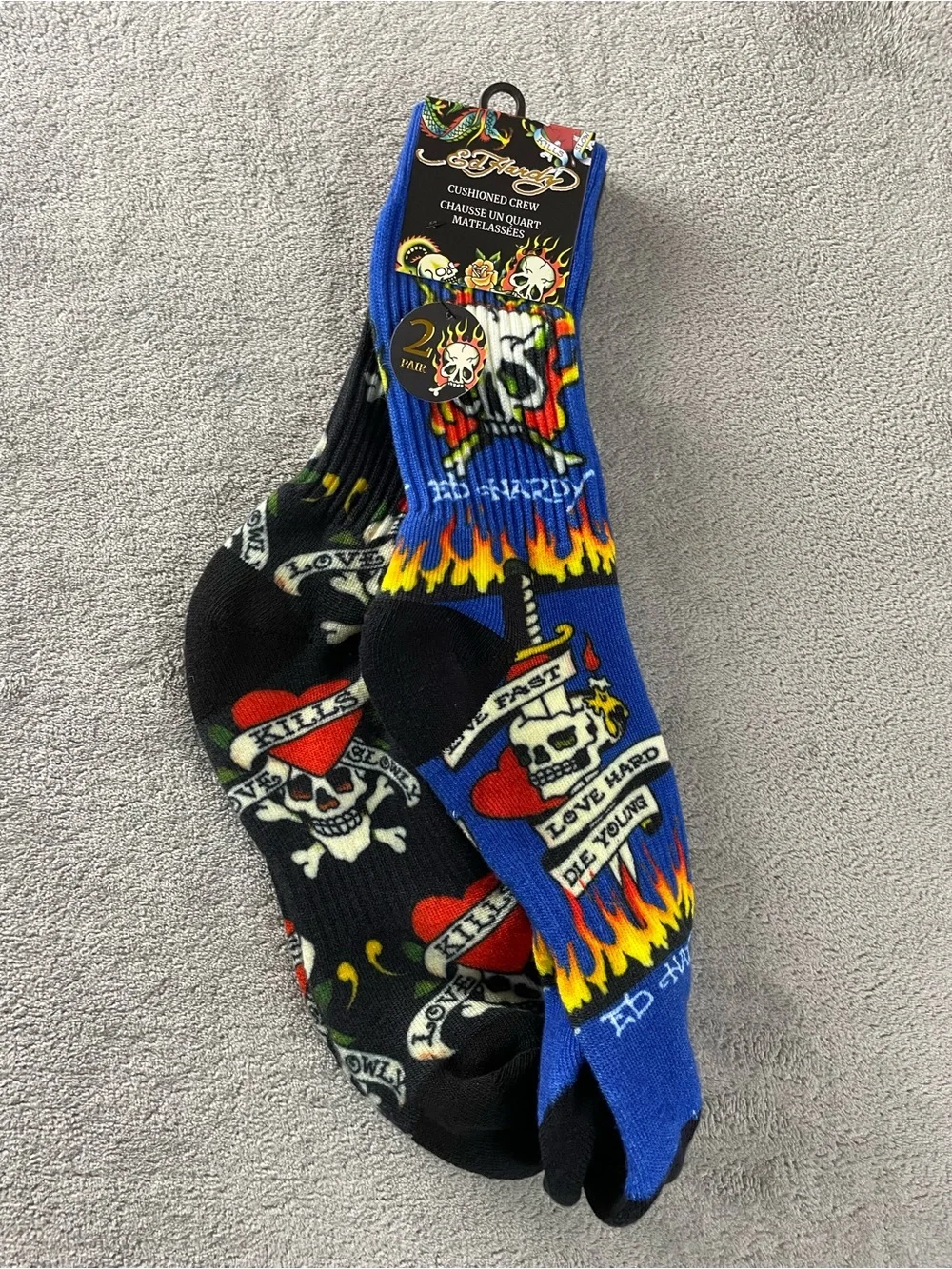 Ed Hardy Mens Cushioned Crew Socks 2 Pair 1 Blue, 1 Black New With Tags NWT